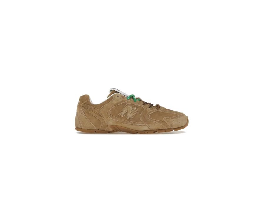 ماستر طبق الأصل New Balance × Miu Miu