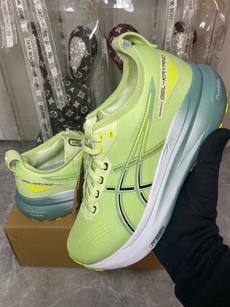 ماستر طبق الأصل ASICS