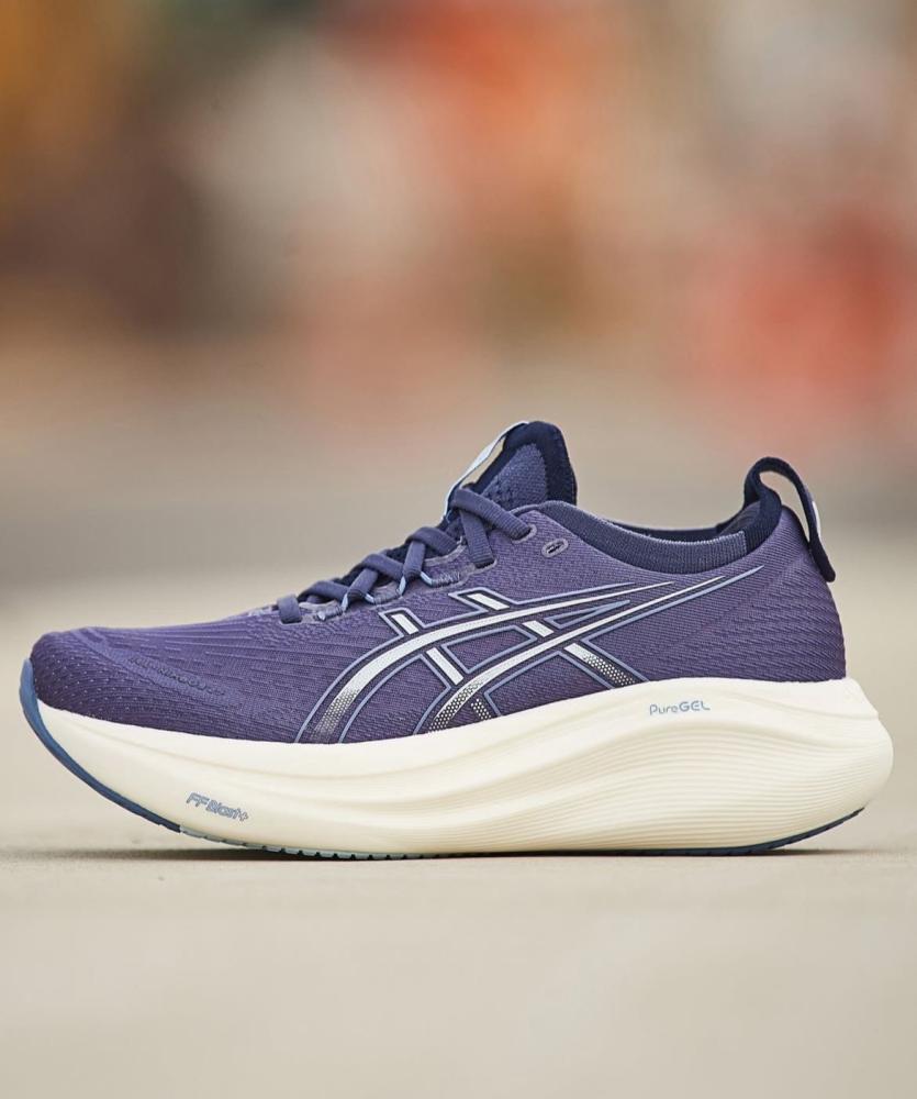 ماستر طبق الأصل ASICS