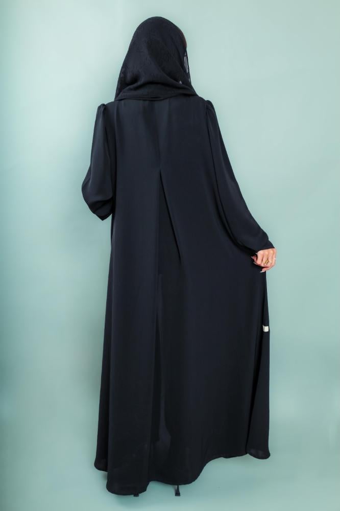 عباية سوداء