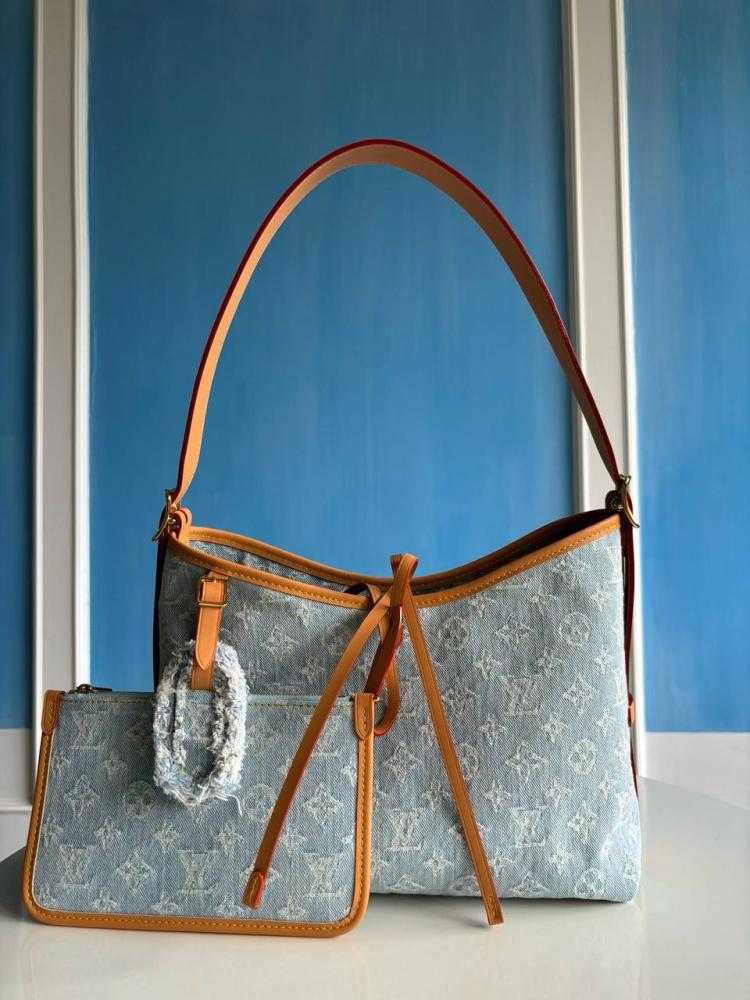 Louis Vuitton CarryAll BB Denim — شنطة لويس فويتون