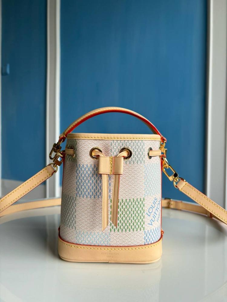 Louis Vuitton NeoNoe Damierlicious — شنطة لويس فويتون