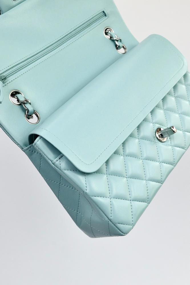 Classic Chanel 25 lampskin