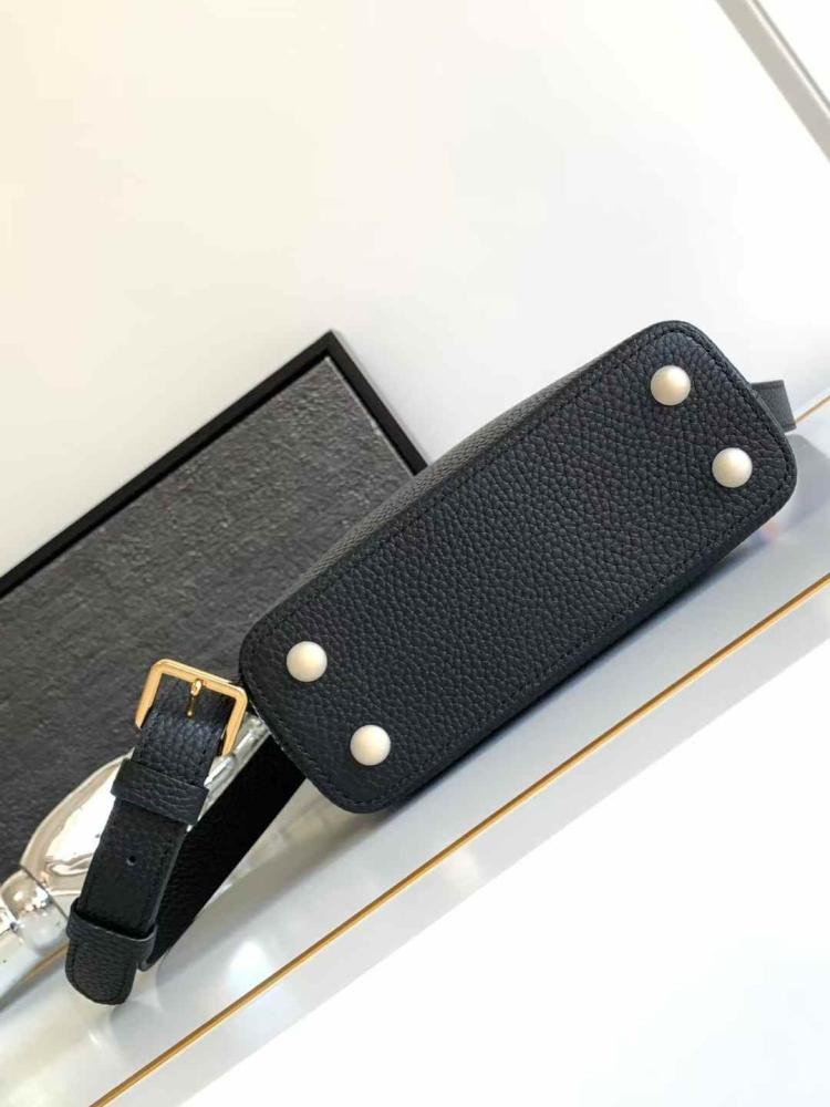 Capucines Mini 21