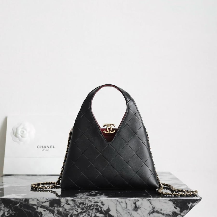 métiers d'art chanel shopping bag
