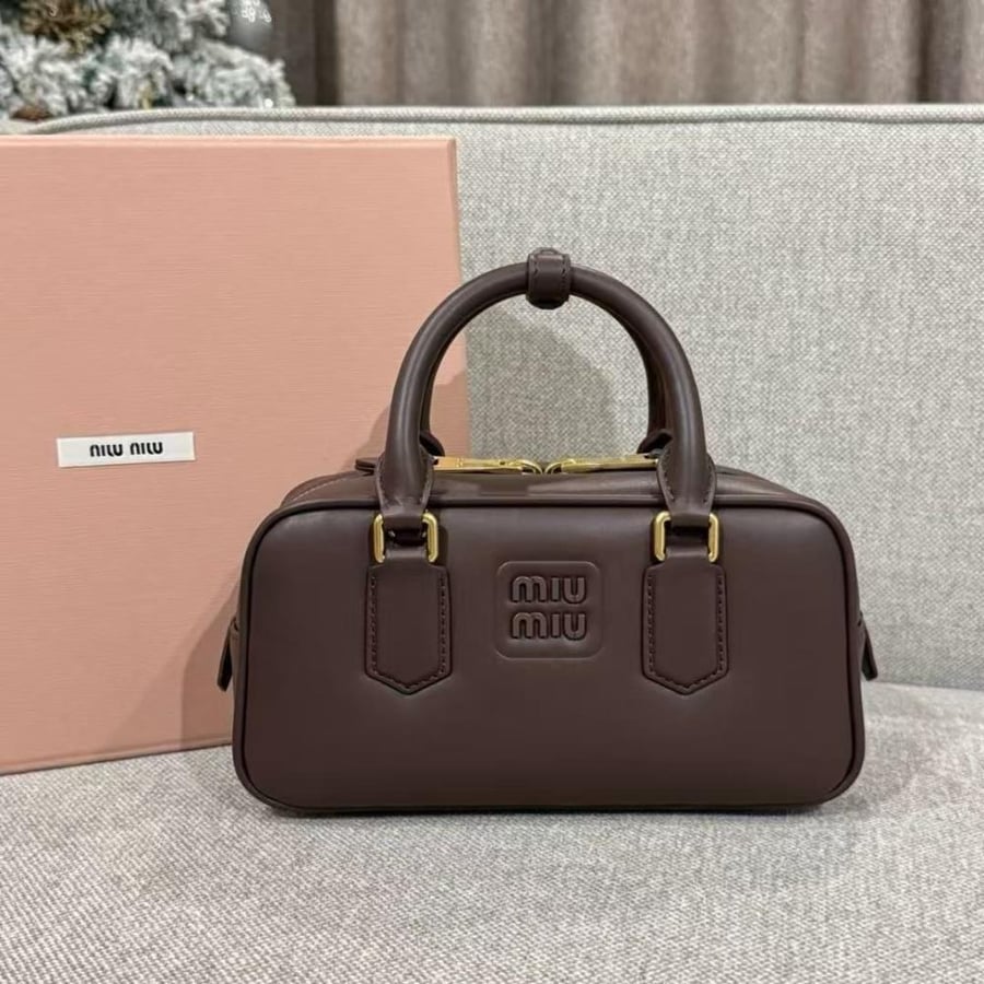 Arcadie leather bag