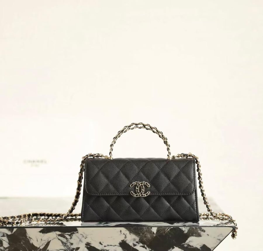 Chanel 25s