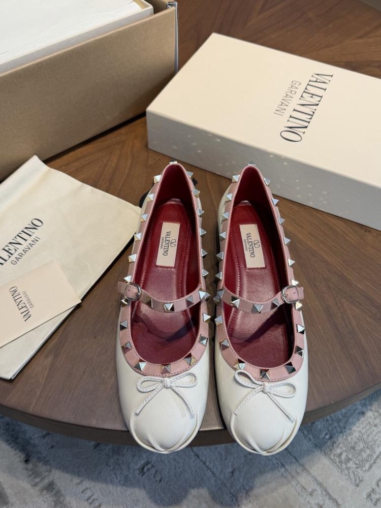 Mary-Jane Rockstud Nappa Ballerina
