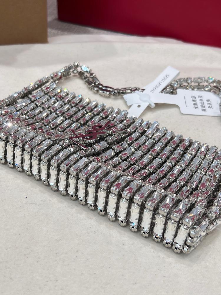 EVENING BAG IN CRYSTALS MIRROR