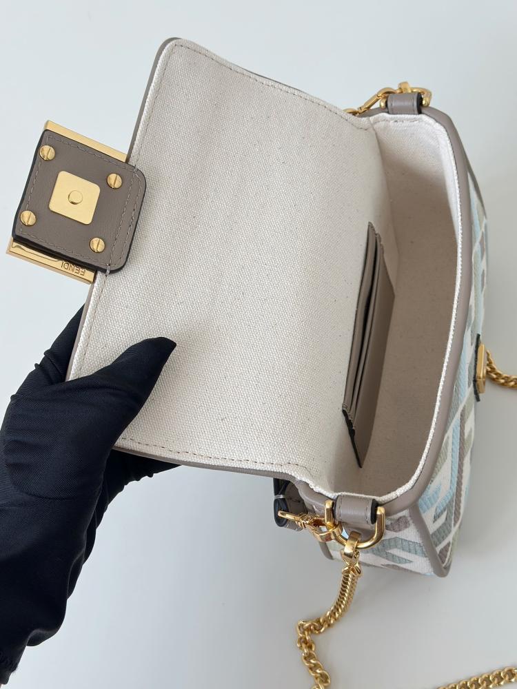 Fendi Baguette Mini