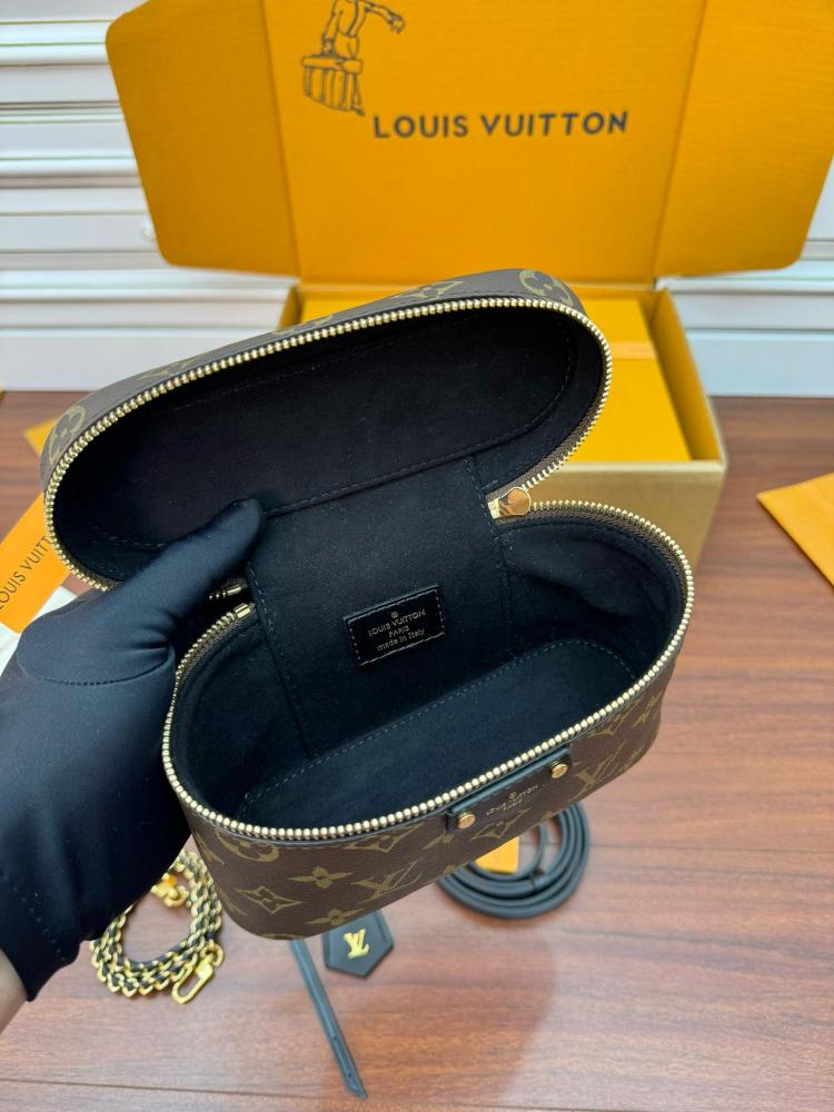 Vanity Chain Pouch