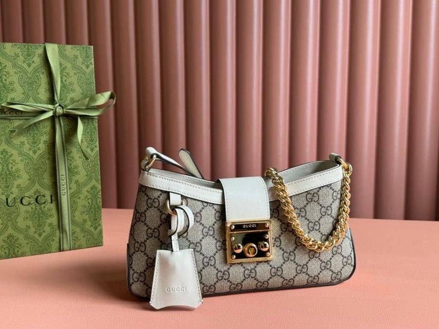 GG Supreme Lock Canvas Small Shoulder Bag