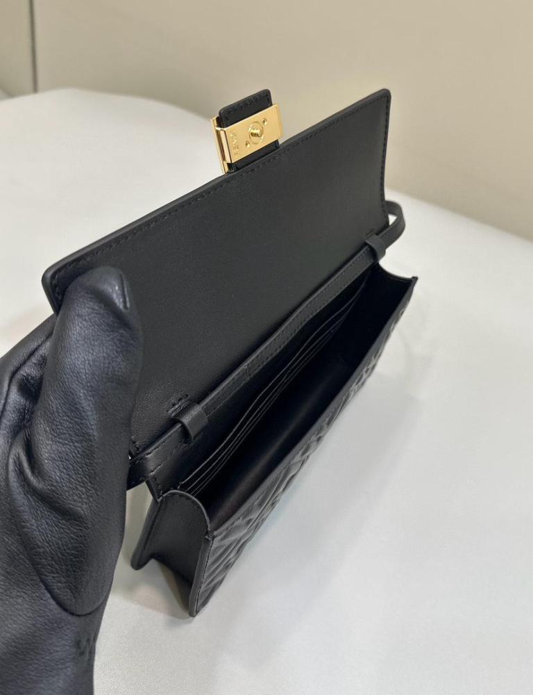 Baguette Wallet Fendi