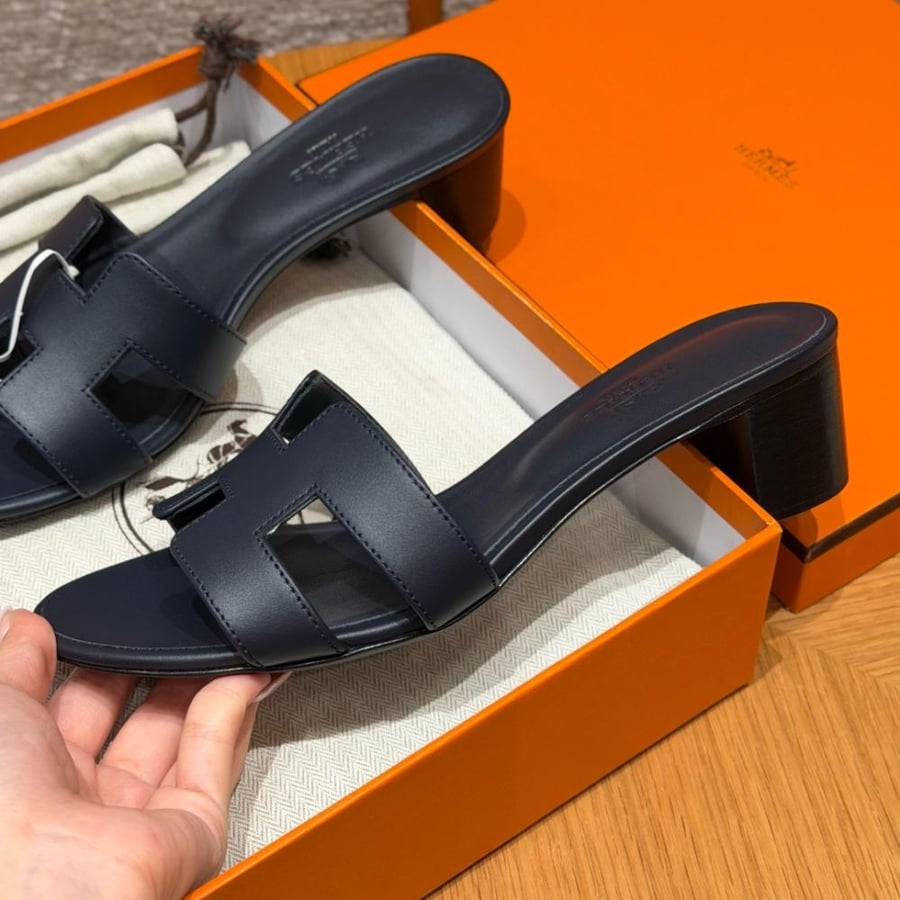 Oasis sandal #12