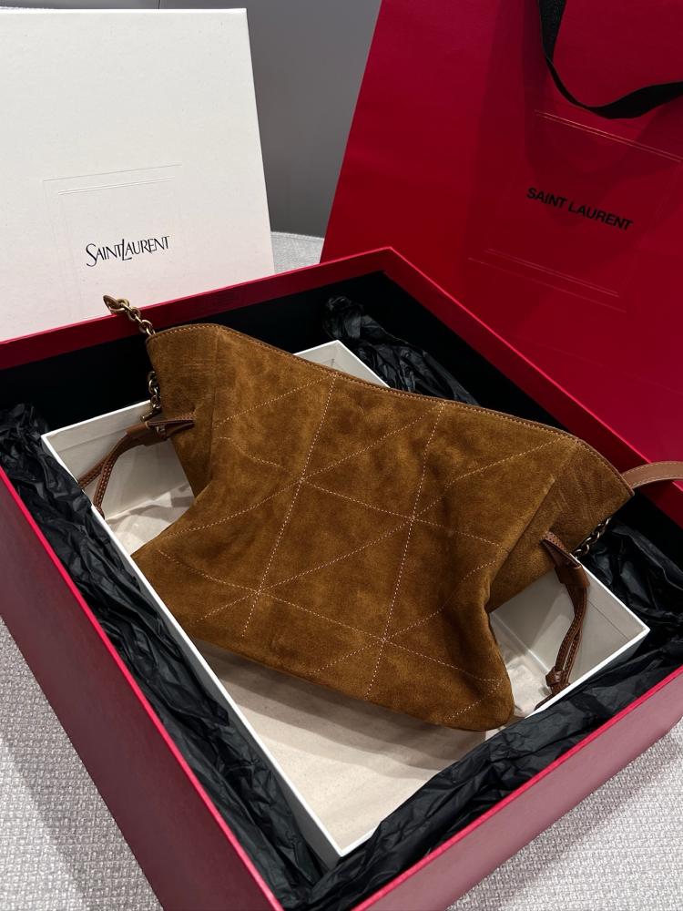 JAMIE SHOPPING IN SUEDE SMALL