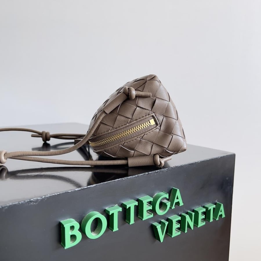 Concert Pouch in Intrecciato Leather