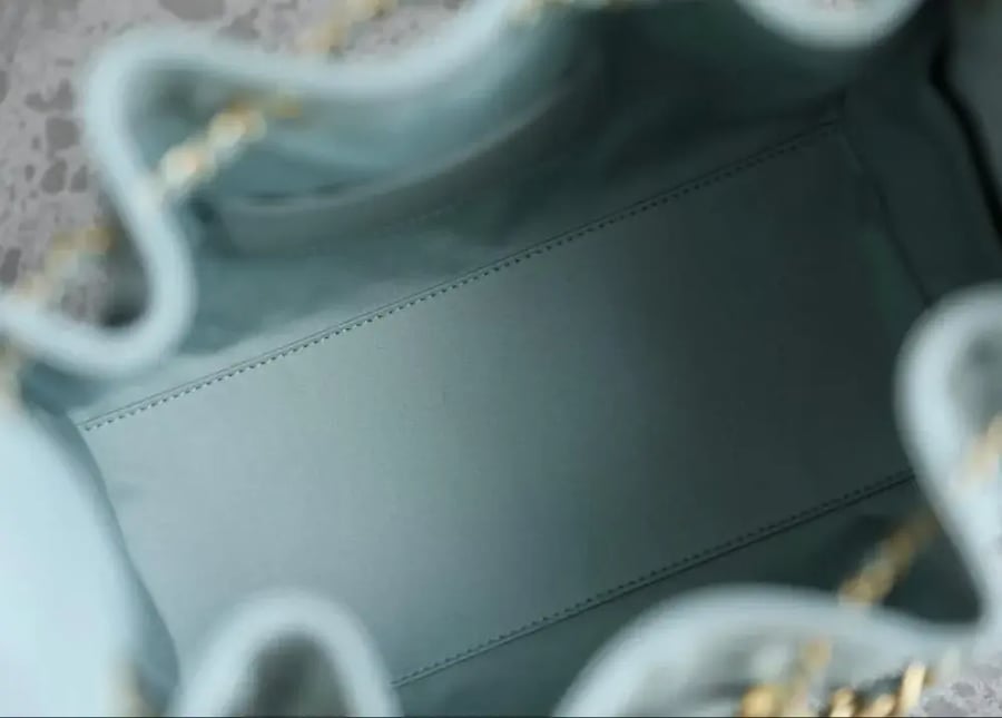 CHANEL 25 SMALL HANDBAG