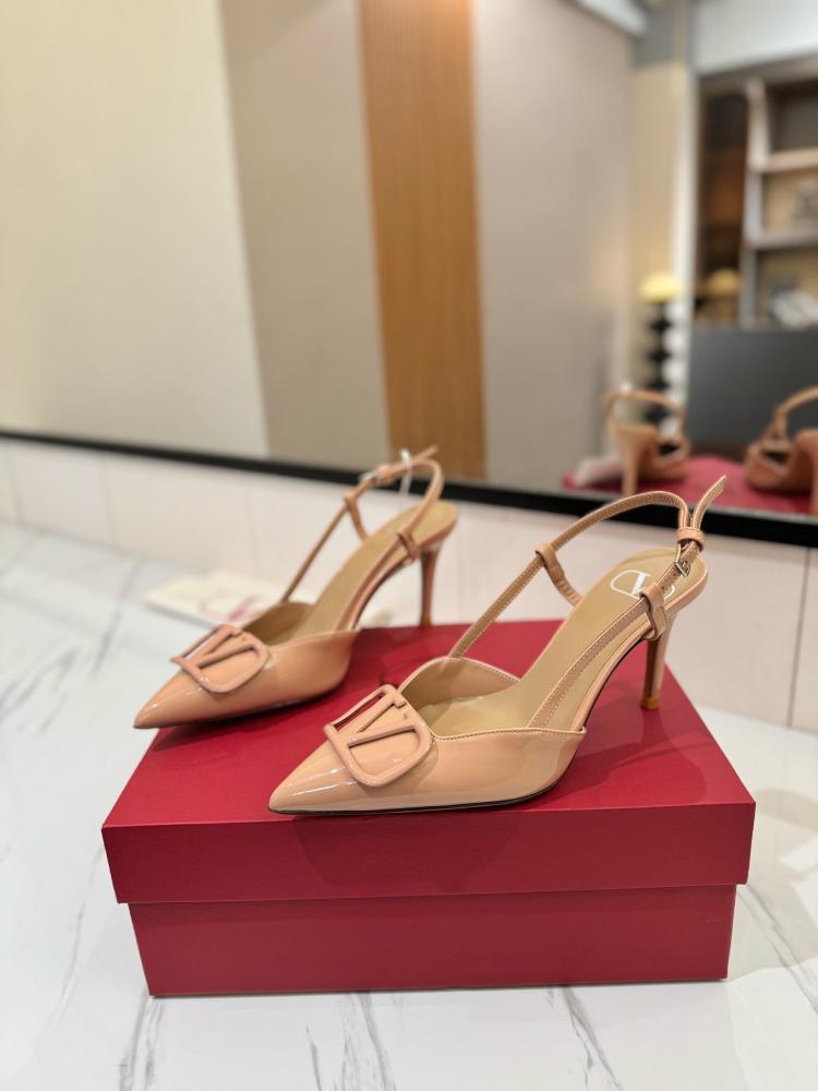 VLOGO SIGNATURE CALFSKIN SLINGBACK PUMP