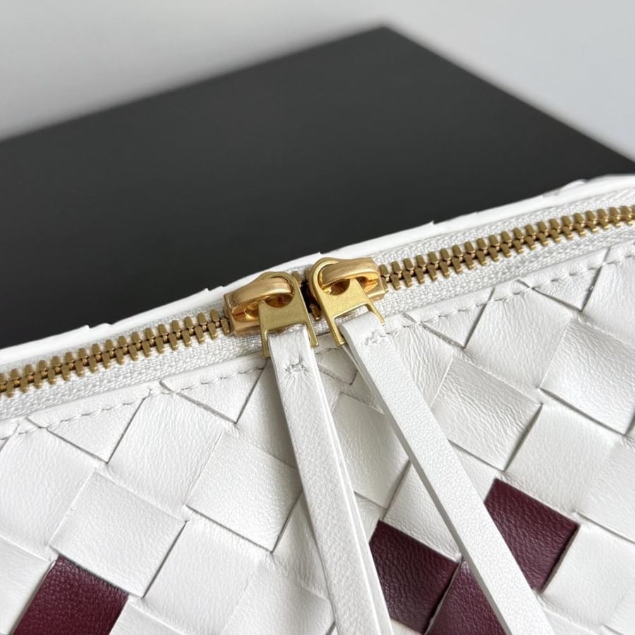 Concert Pouch in Intrecciato Leather