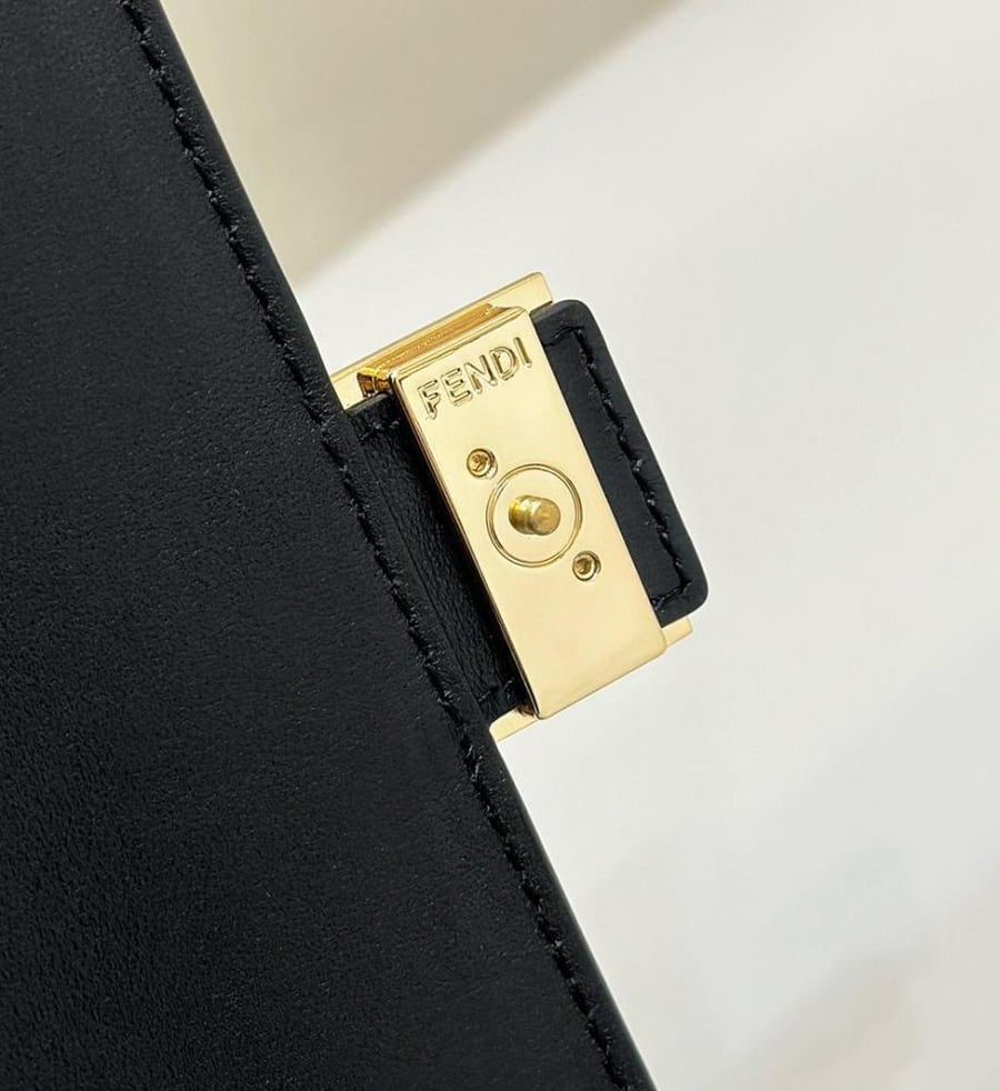Baguette Wallet Fendi