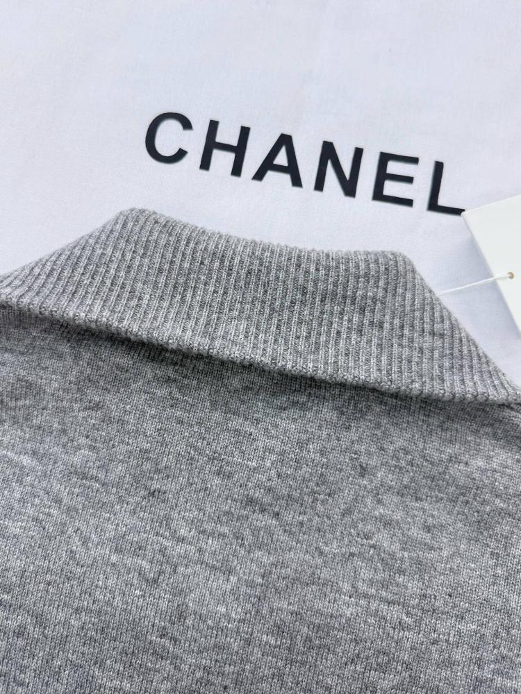 Chanel grey sweater