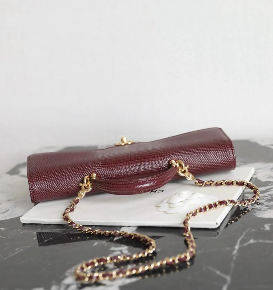 Clutch with chain