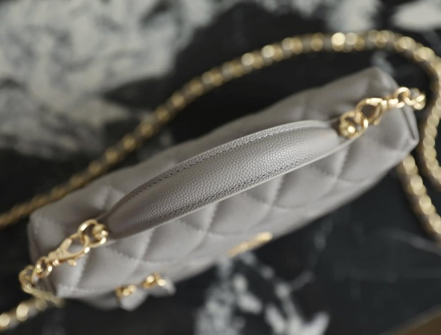 Chanel Vanity With Chain