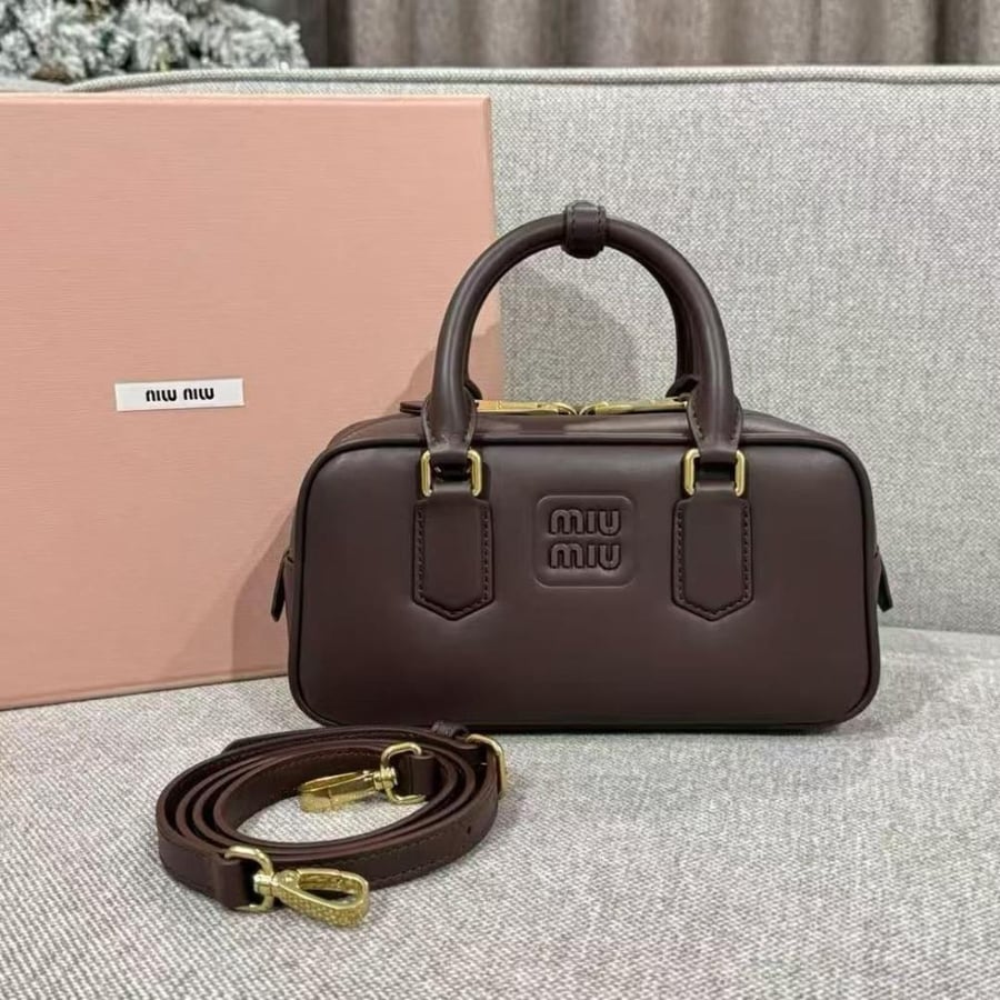 Arcadie leather bag
