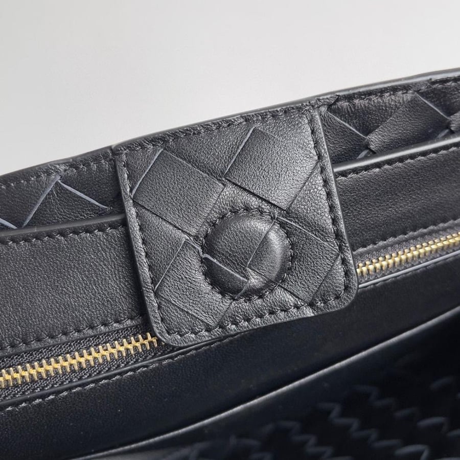 Andiamo small intrecciato leather tote