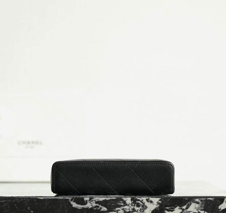 Chanel Vanity With Chain