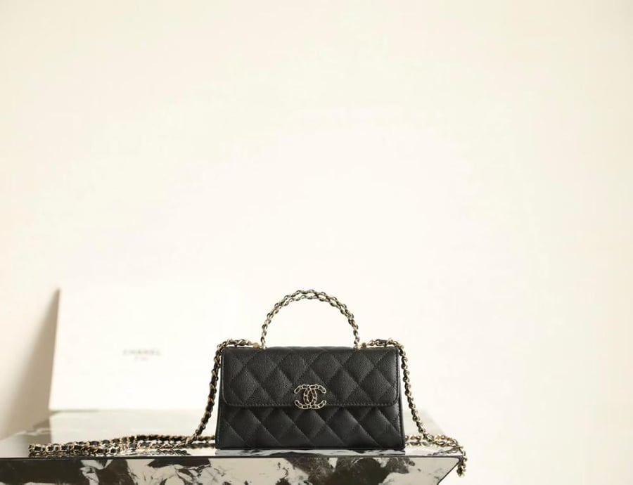 Chanel 25s
