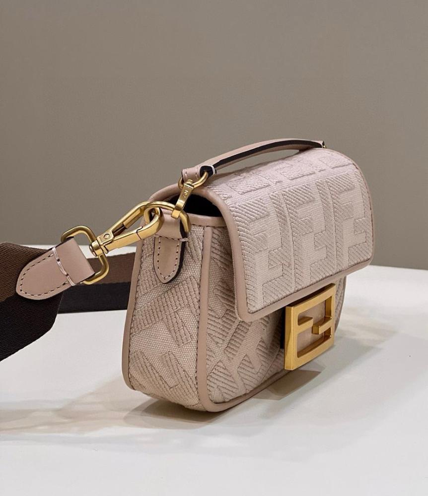 Fendi Baguette Mini