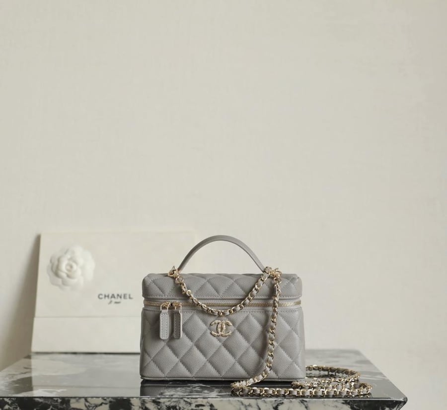 Chanel Vanity With Chain