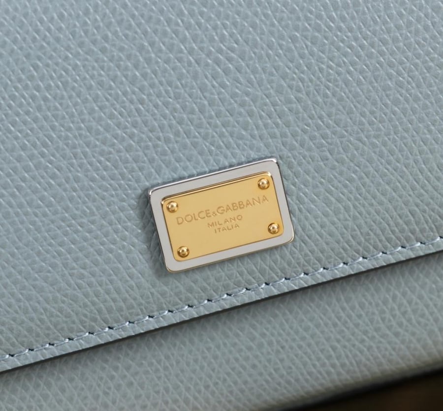D&G mini wallet on chain