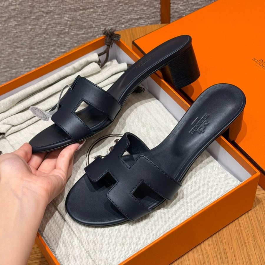 Oasis sandal #12