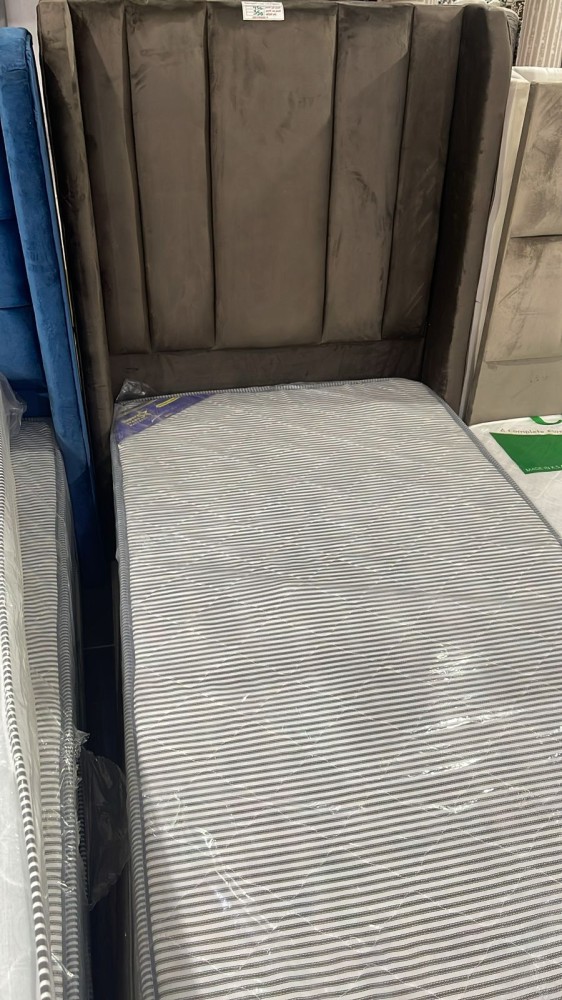 سرير نفر