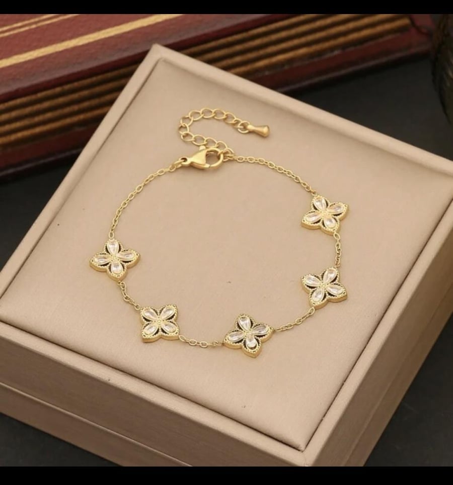 Bracelet