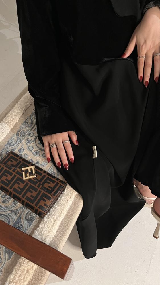 عباية سنَا