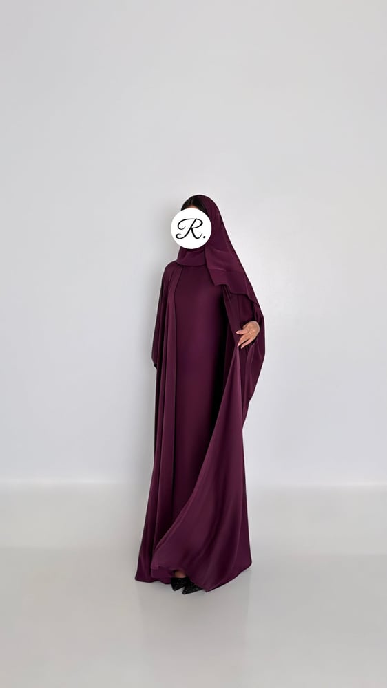 عباية عنابي
