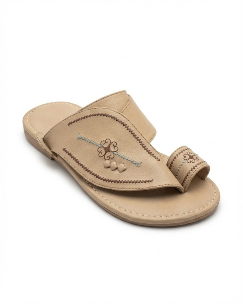 Eastern shoe