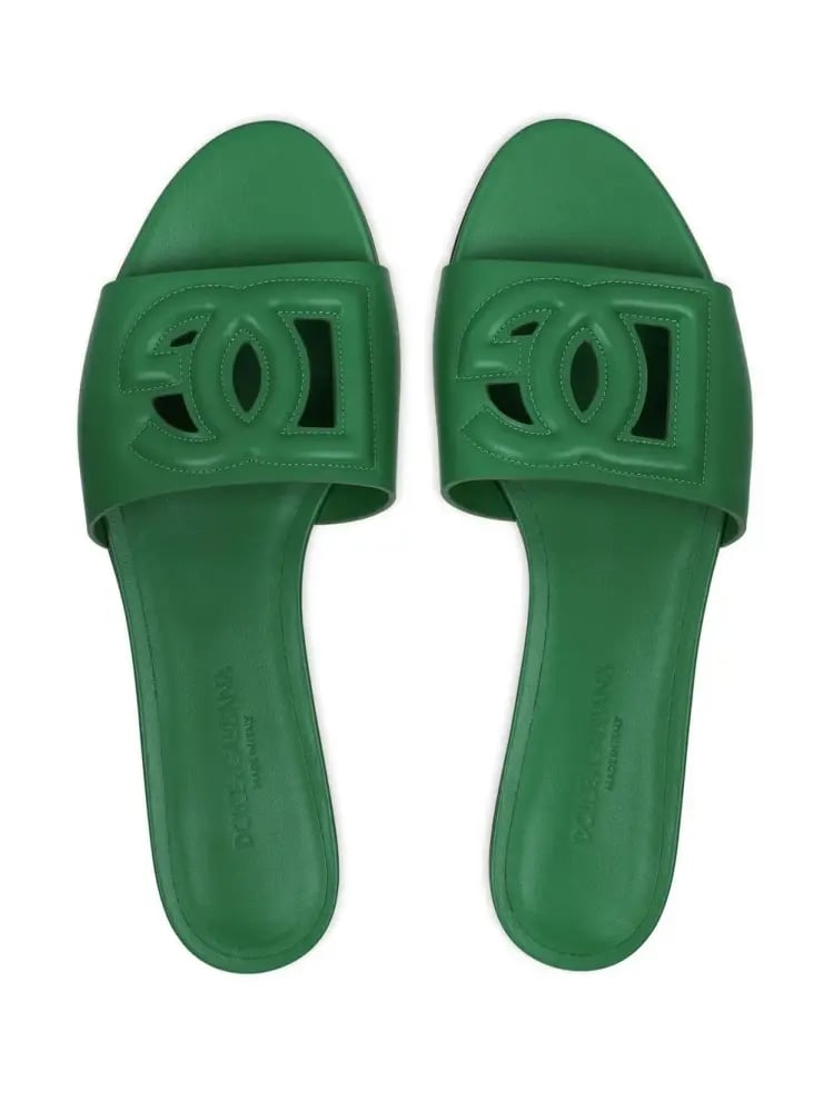 401