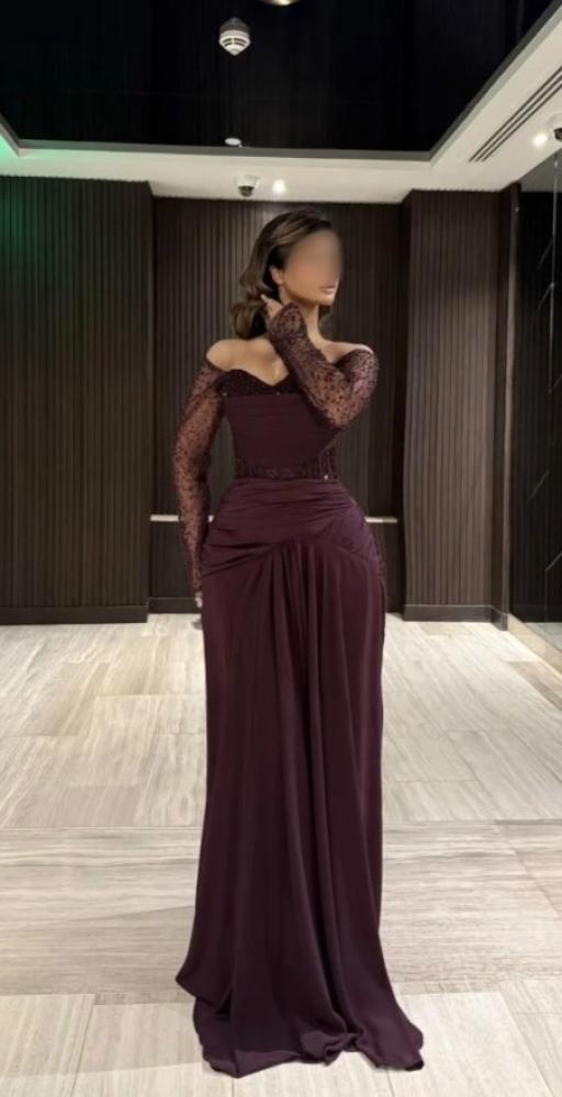 Dress (and)