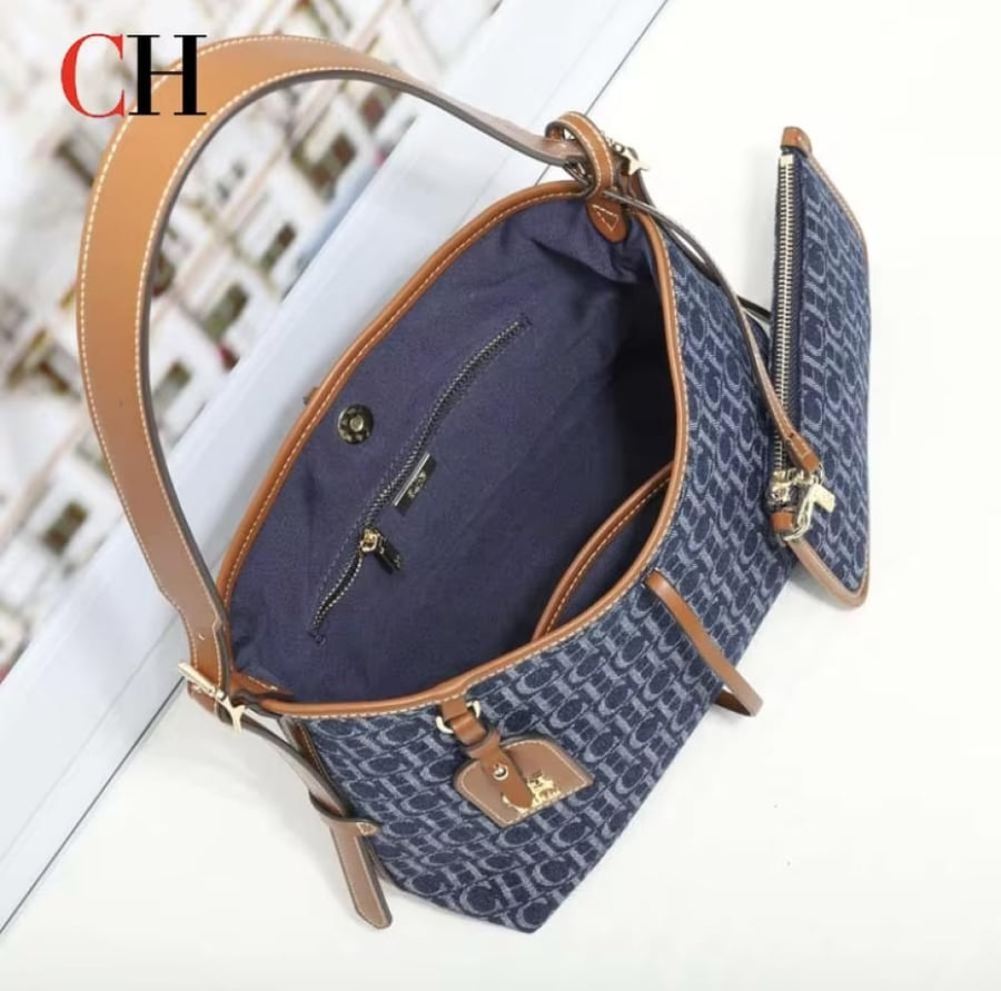 شنطة CH