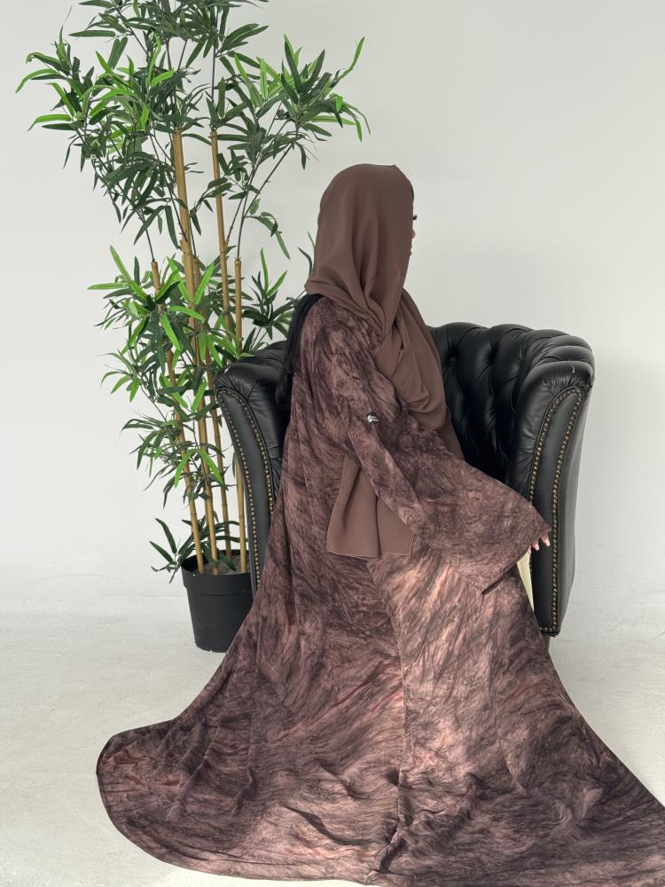 عباية لحظة