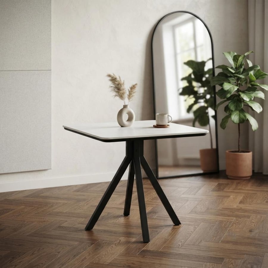 طاولة كافية تصميم مربع مقاس 70×70 سم