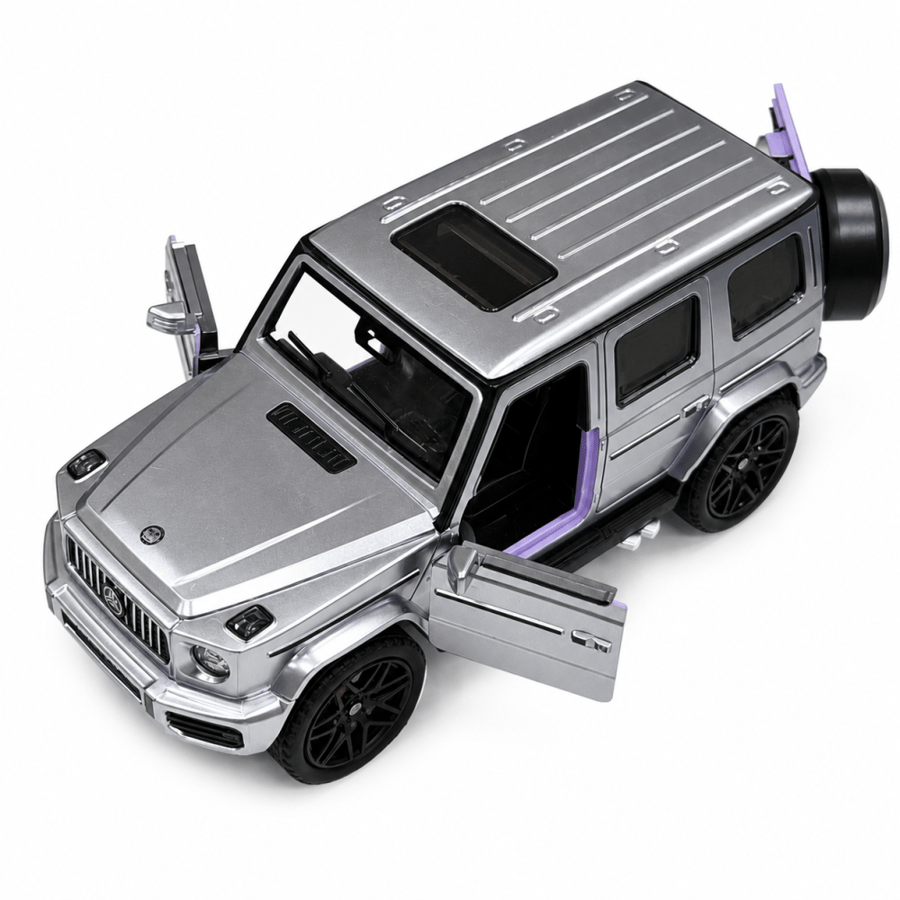 مجسم سيارة مرسيدس G-Class فضي E45