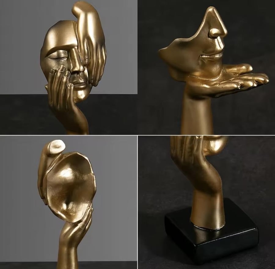 مجموعة رائعة من تحف الوجوه التجريدية ذات اللون الذهبي. تصميم فني مبتكر يجسد تعابير الوجه ولغة الجسد بأسلوب سريالي يعكس الرقي والذوق الرفيع.