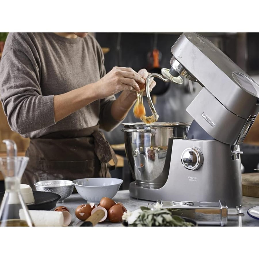 كينوود Chef XL عجانة تيتانيوم، 1700 واط، 6.7 ليتر، 8 ملحقات - فضي - KVL8430S