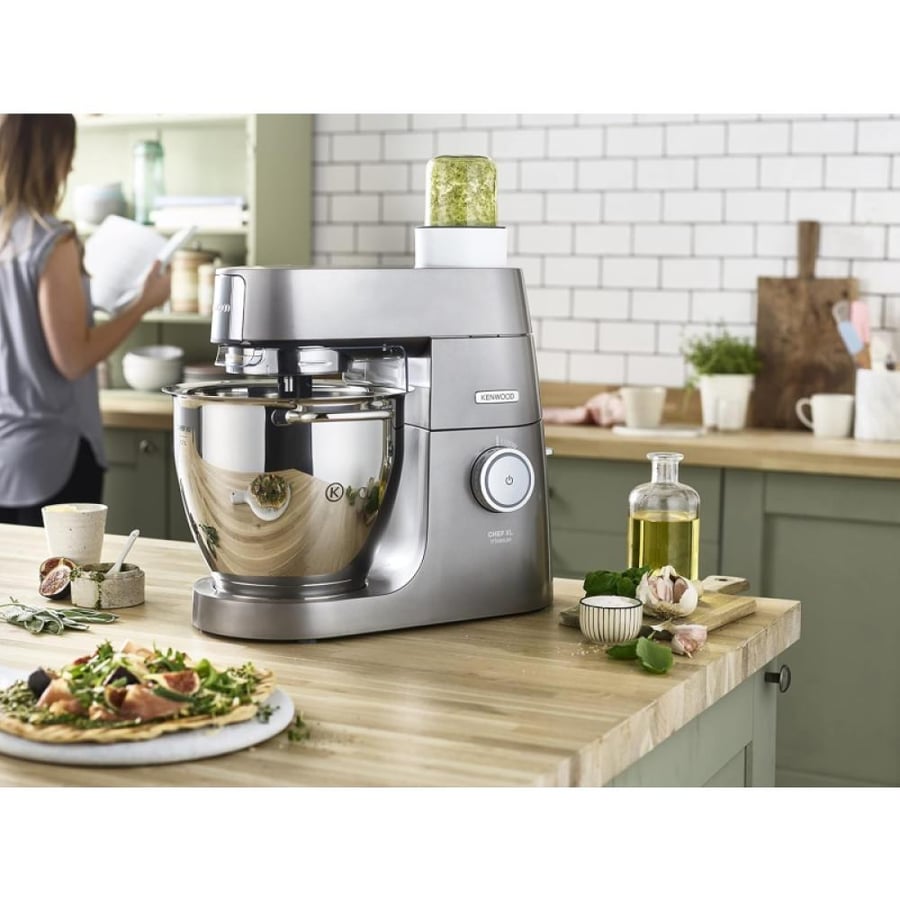 كينوود Chef XL عجانة تيتانيوم، 1700 واط، 6.7 ليتر، 5 ملحقات - فضي - KVL8472S