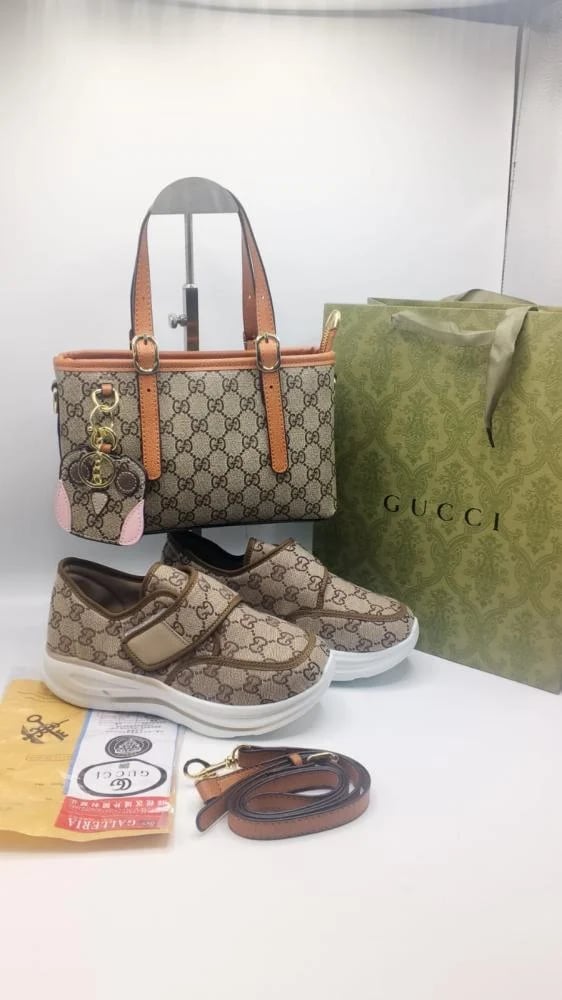 طقم Gucci
